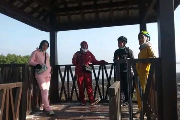 Wisata Mangrovex 3 Aktivitas Keluarga-min Wisata Mangrovex 3 Aktivitas Keluarga-min